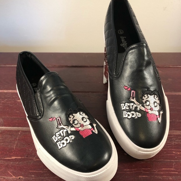 Betty Boop Selfie Black Slip-on Casual Loafers Size 9 - NWOT - Picture 2 of 9